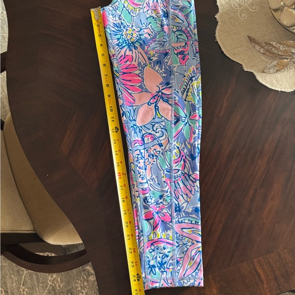 Lilly Pulitzer Luxletic Weekender High Rise Legging. Size Medium. EUC - Picture 3 of 5
